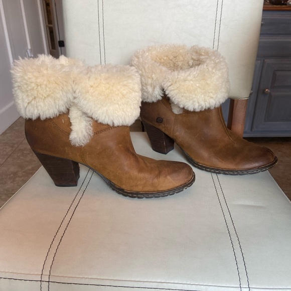 Born Dona Distressed leather and shearling boots sz9 - Picture 3 of 10